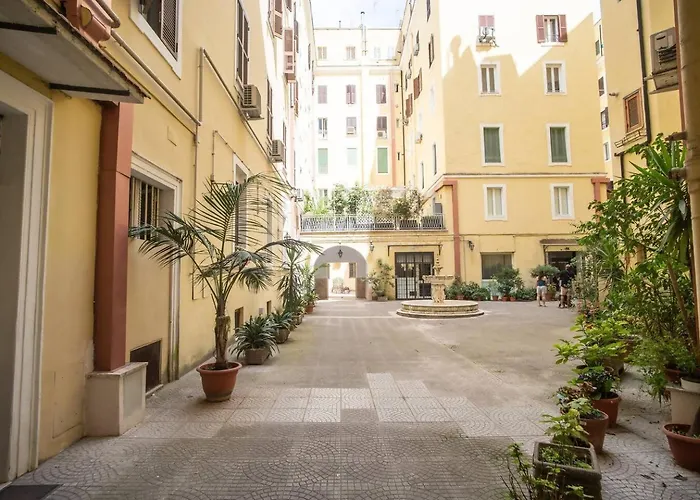Spacious Close Vatican Apartment