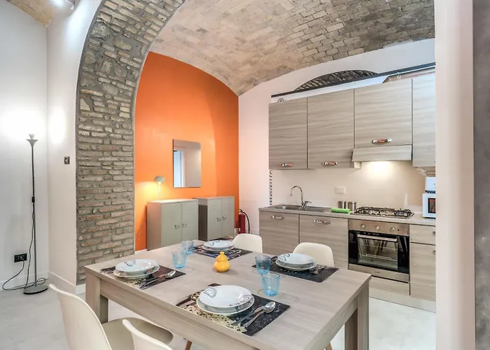 Spacious Close Vatican Apartment *